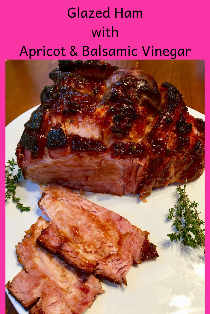 This glazed ham with apricot and balsamic vinegar is simple to make with a delicious balance between tangy and sweet that will wow your friends and family! #glazedham #balsamicvinegar #glutenfree