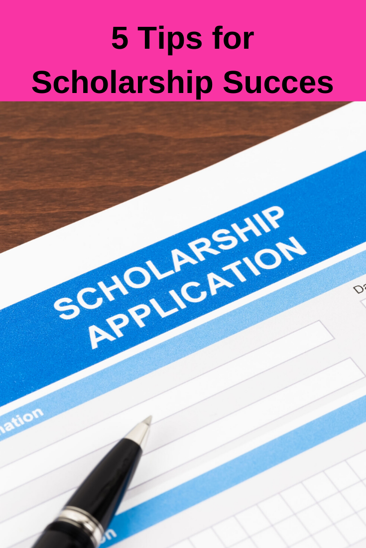 These 5 tips for scholarship applications will make the process easier while helping you and your child be organized and successful!